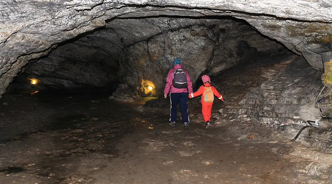 Akhshtyrskaya cave