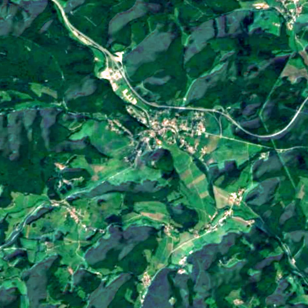 El suelo sobre Alland Cave (Sentinel-2)