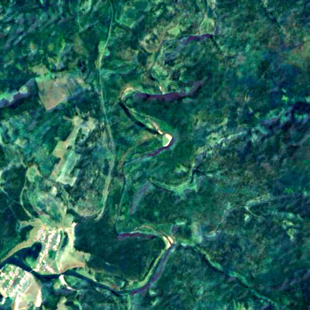 Le sol au-dessus de Arakaevskaya Cave (Sentinel-2)