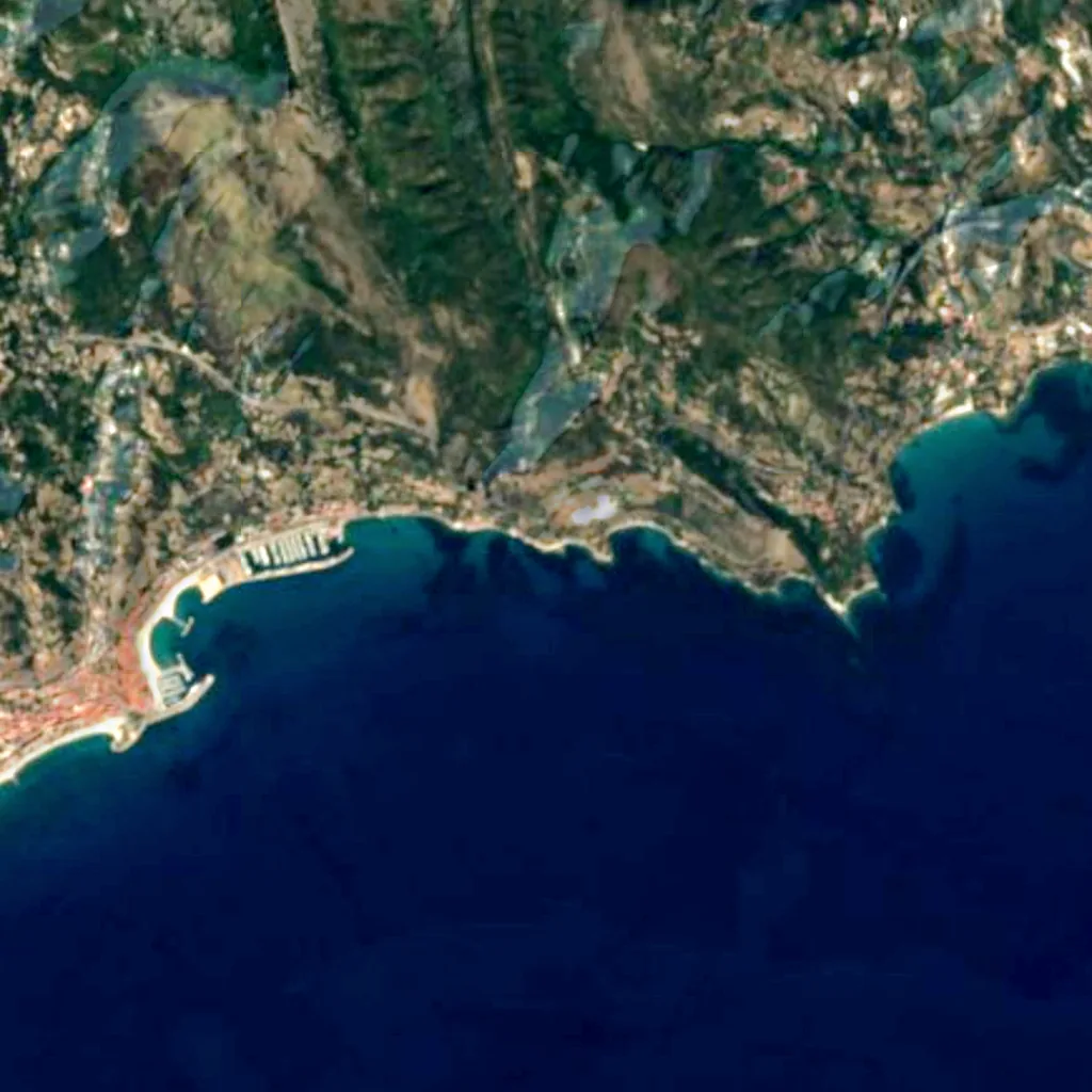 De grond boven Balzi Rossi (Sentinel-2)