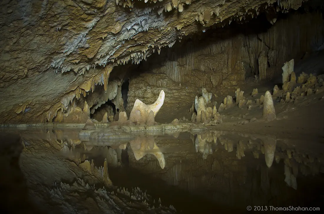 Barton Creek Cave, Belize