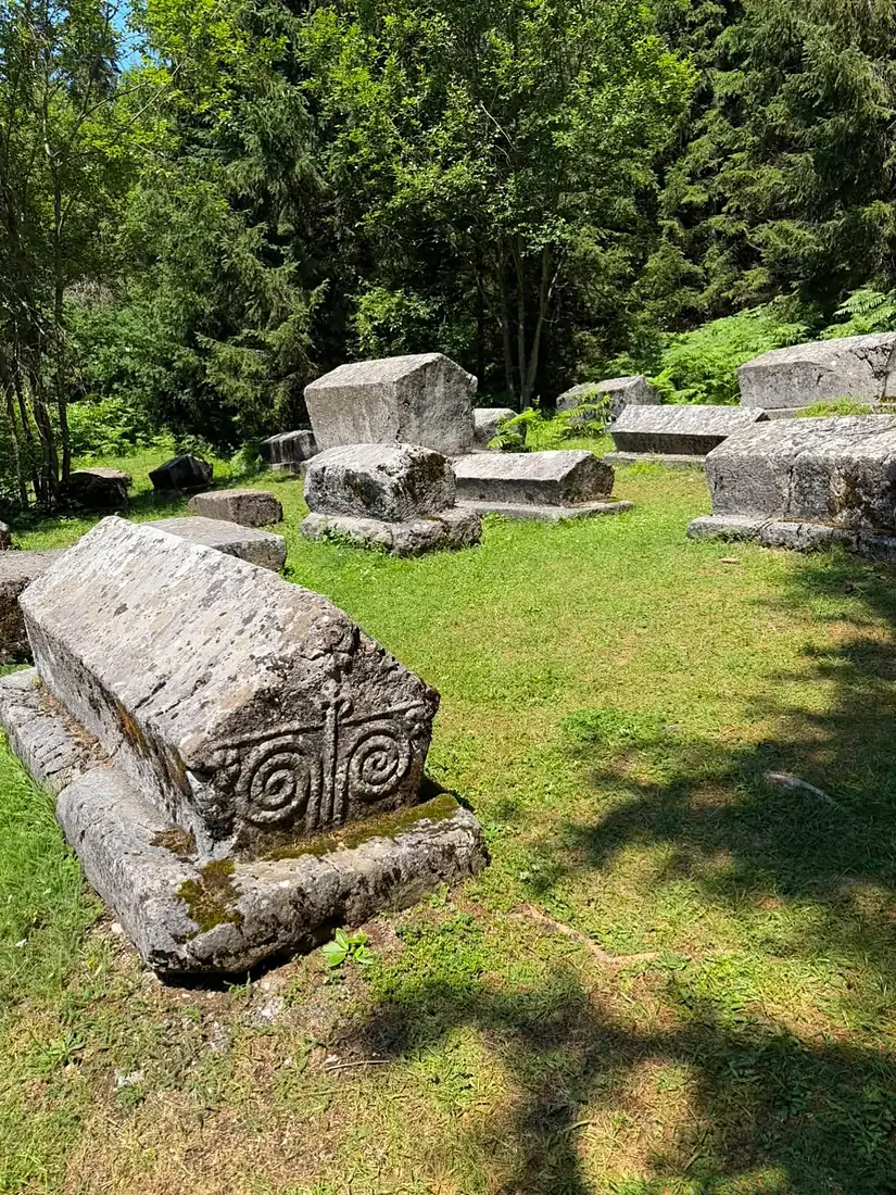 Stecak with spiral decoration at Bijambare necropolis