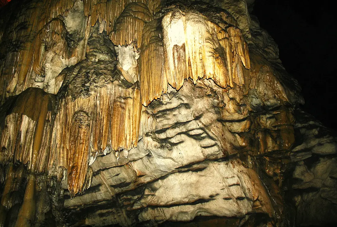 Borra caves 5