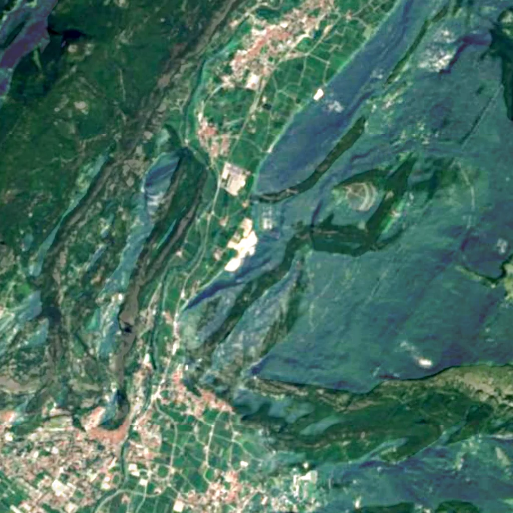 Il terreno sopra Grotta di Patone (Sentinel-2)