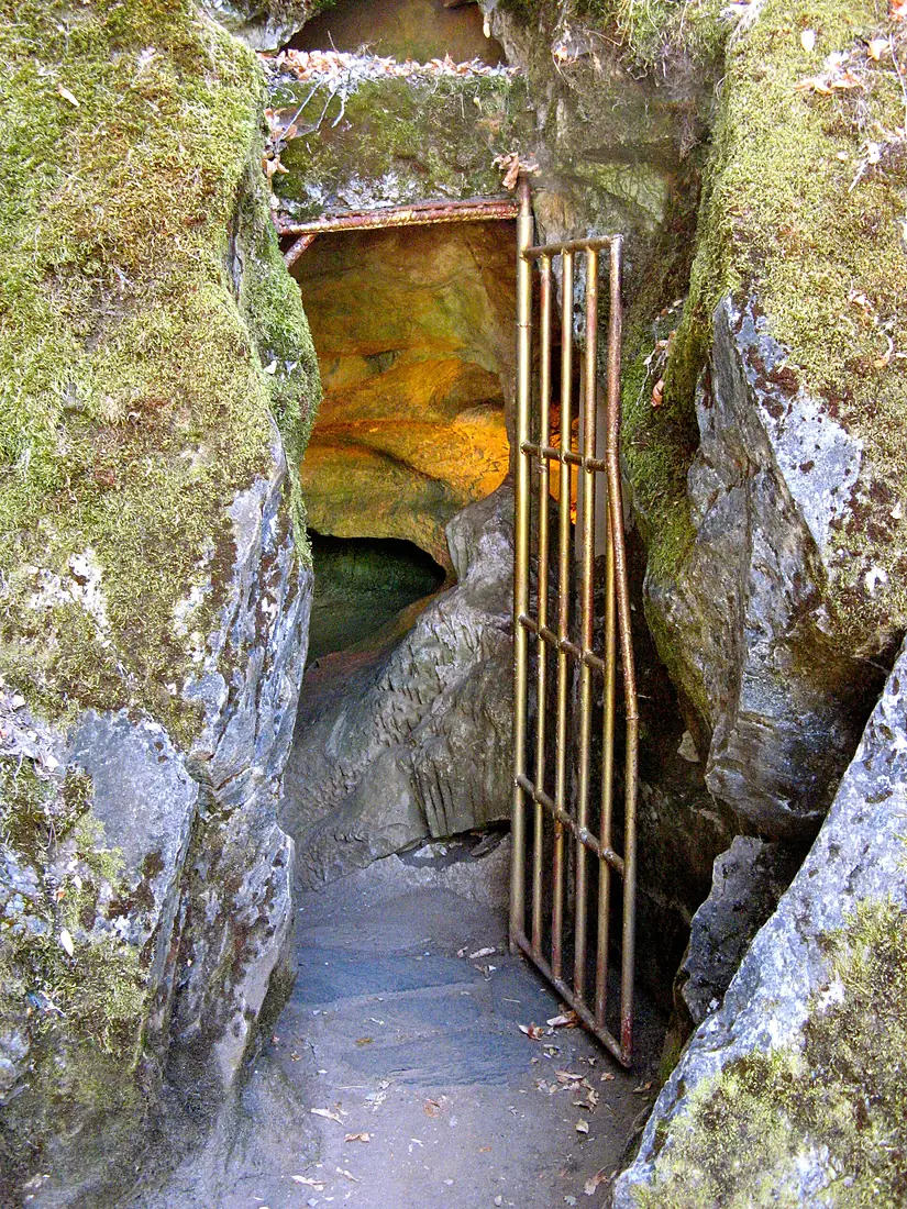 CC @ CC -- Entrance to California Cavern