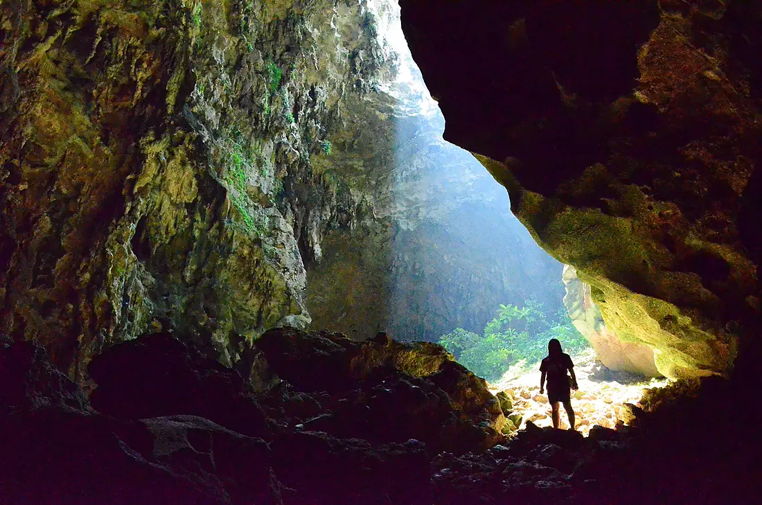 Callao Cave (9407095908)