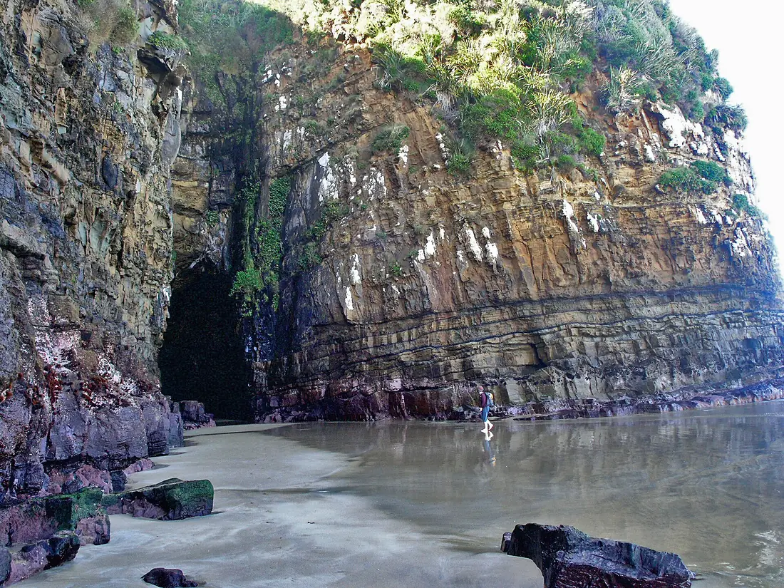 Cathedral seacave NZ-1