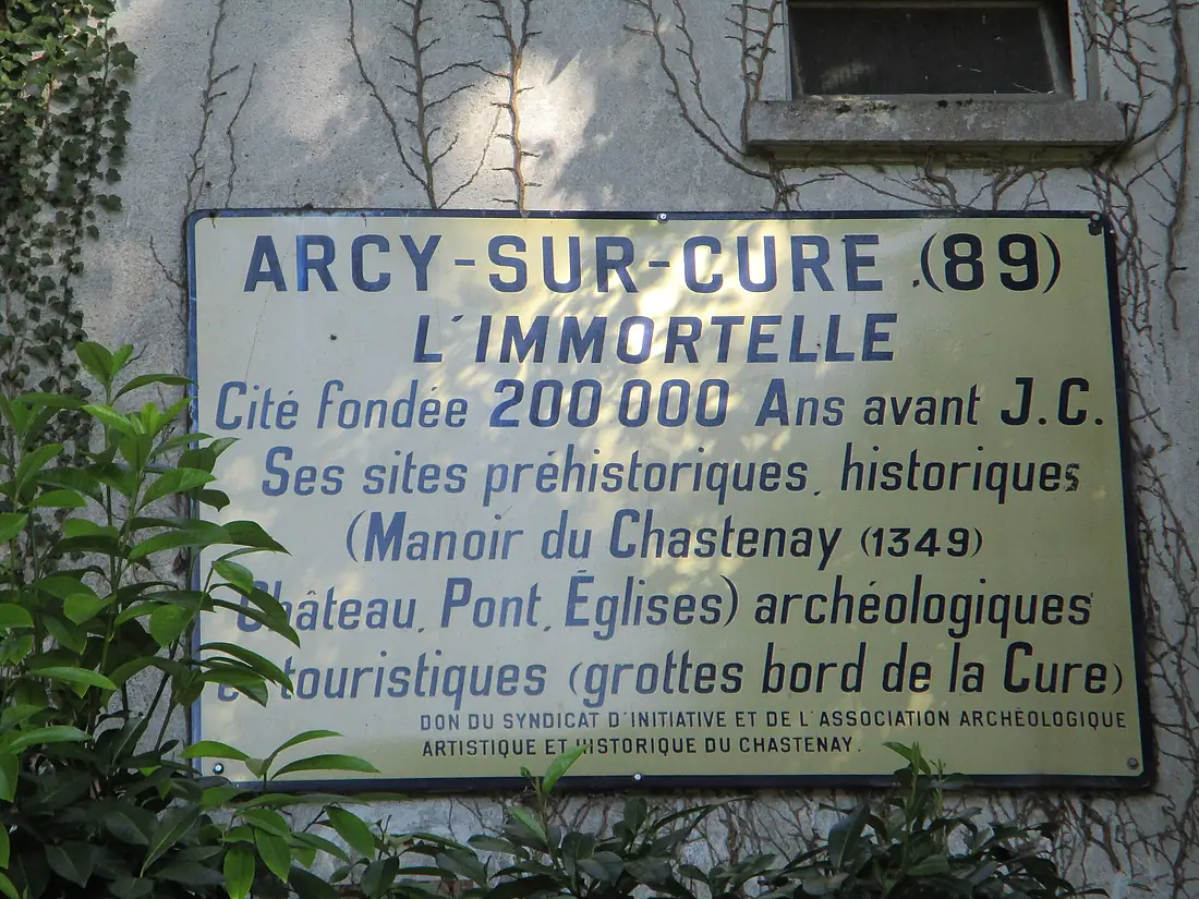 Arcy, grottes--old sign