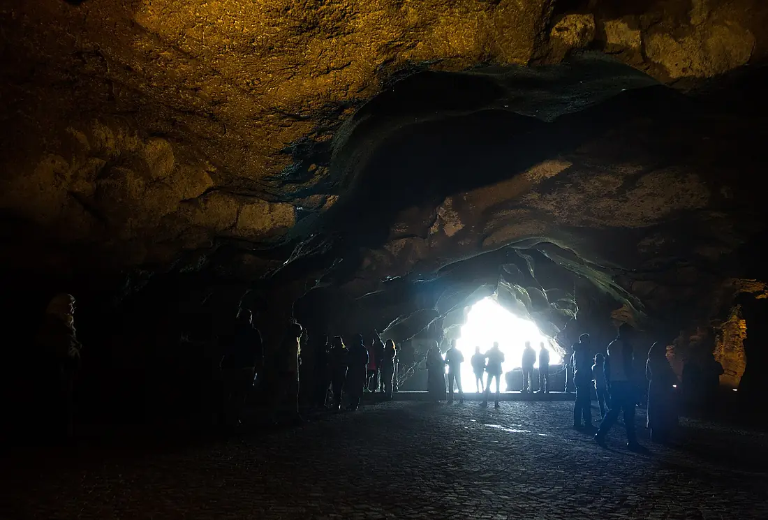 Caves of Hercules (23380719195)