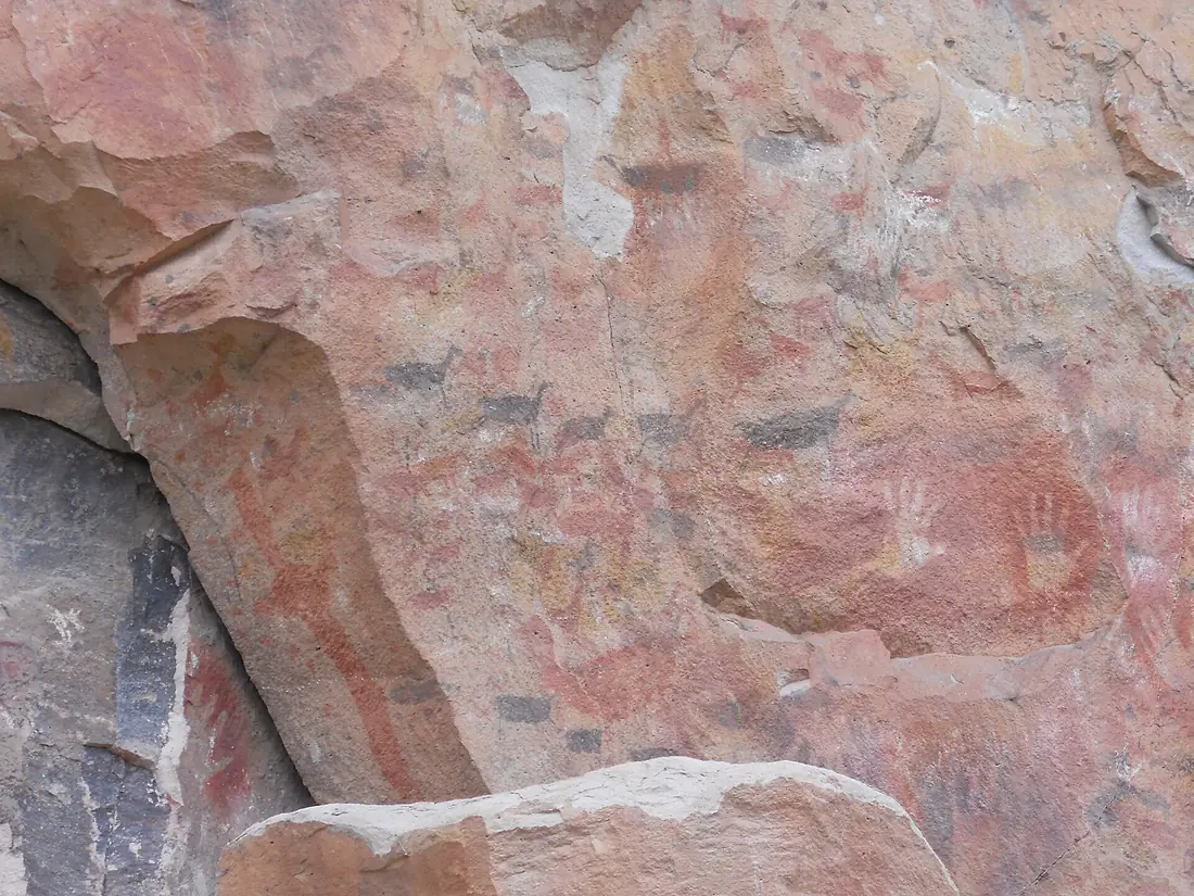 Cuevamanos3