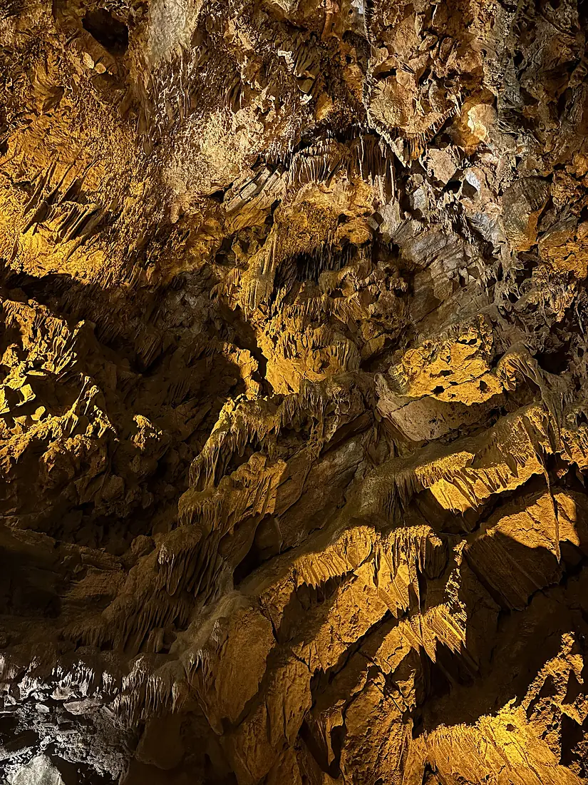 Damlatashi cave 01