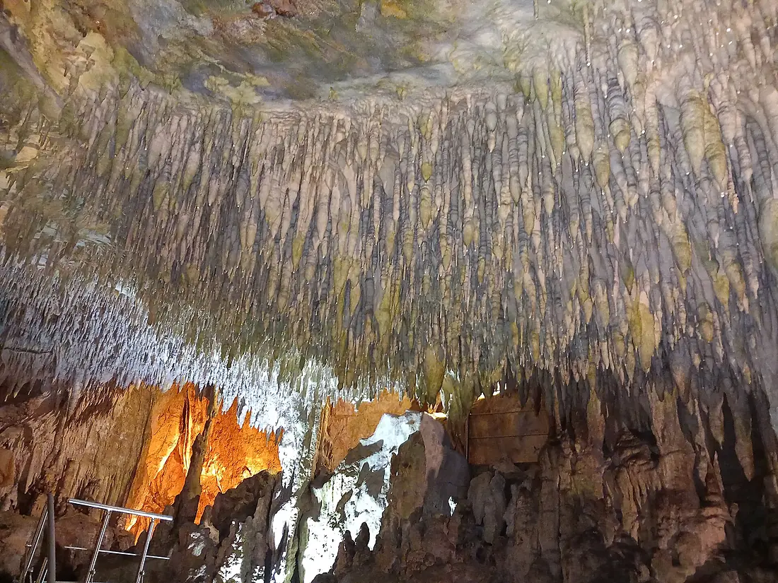 Cave of the Dragon Kastoria2
