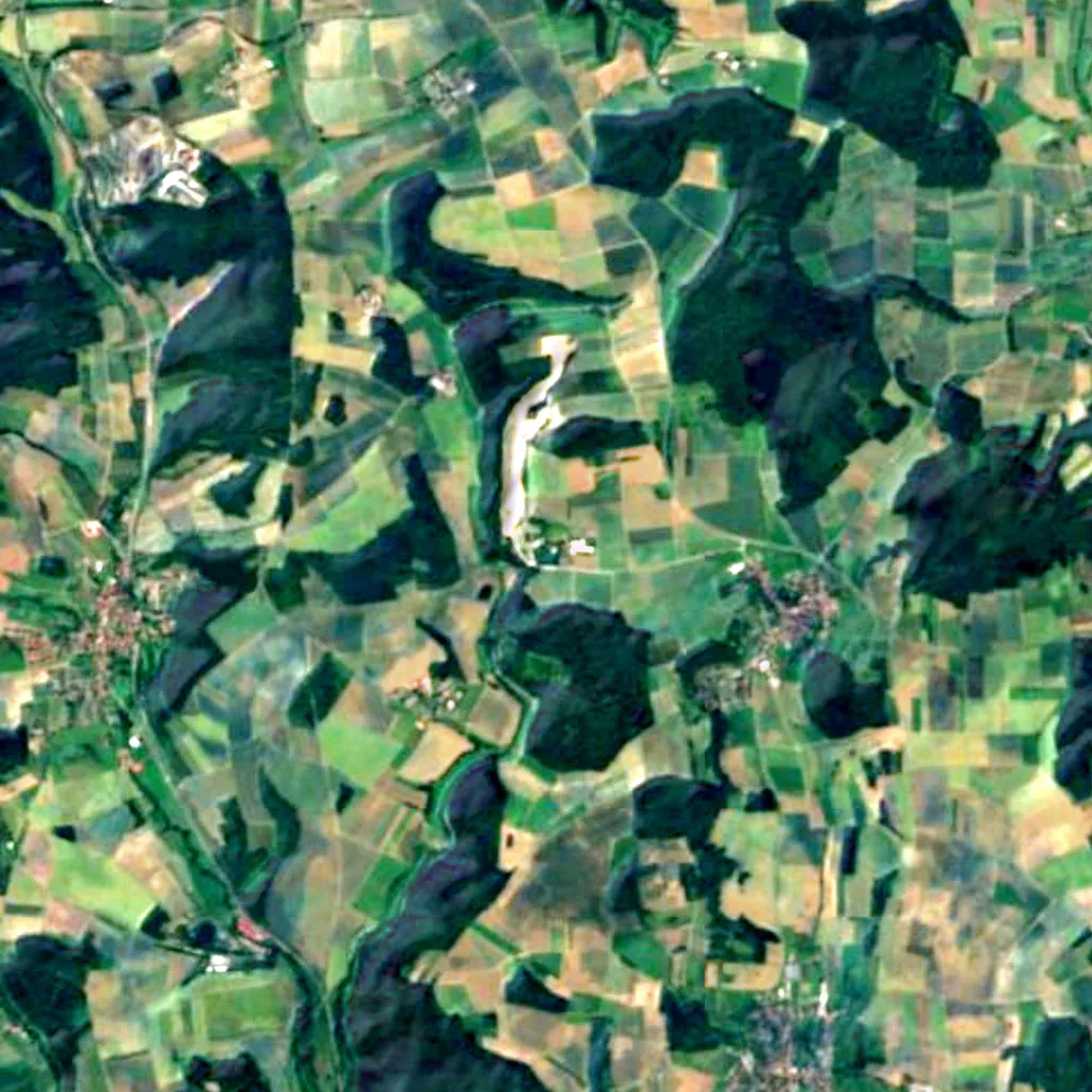 El suelo sobre Eberstadt Stalactite Cave (Sentinel-2)