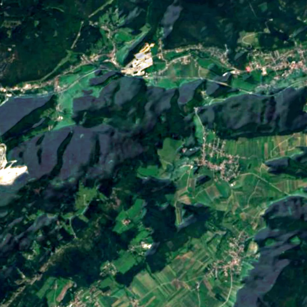 El suelo sobre Einhornhöhle ("Unicorn Cave") (Sentinel-2)