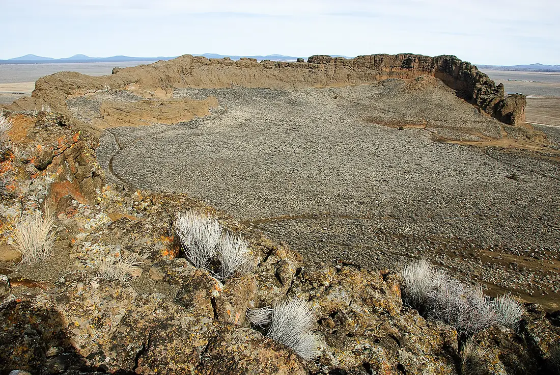 Fort Rock rim (8492502438)