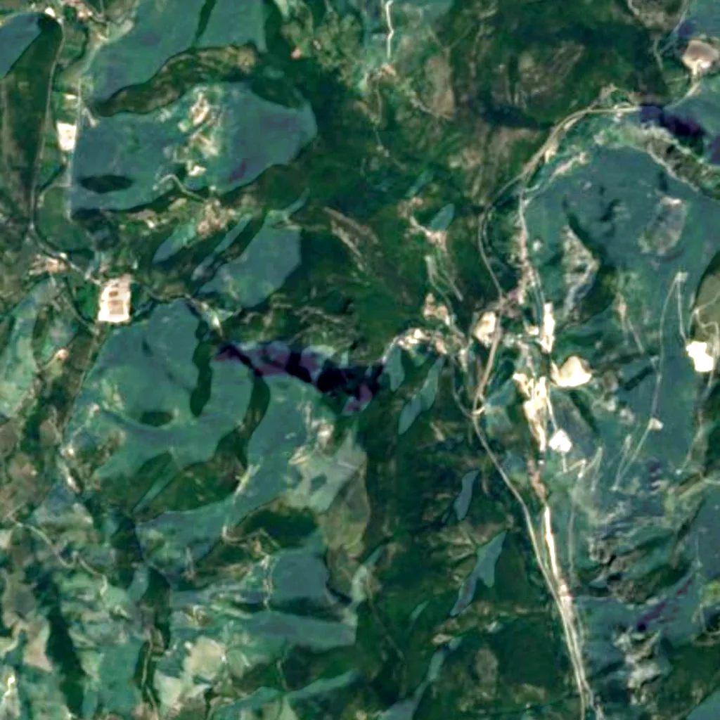 De grond boven Grotten van Frasassi (Sentinel-2)
