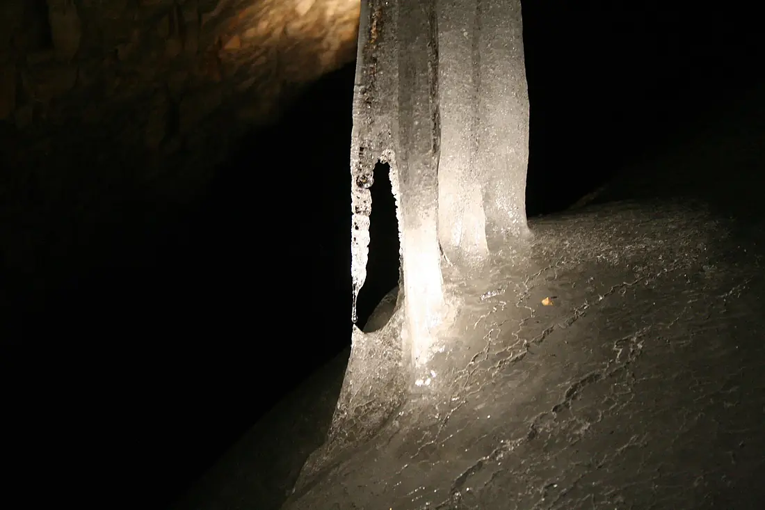 Colonne de glace à Monlési - img 15795