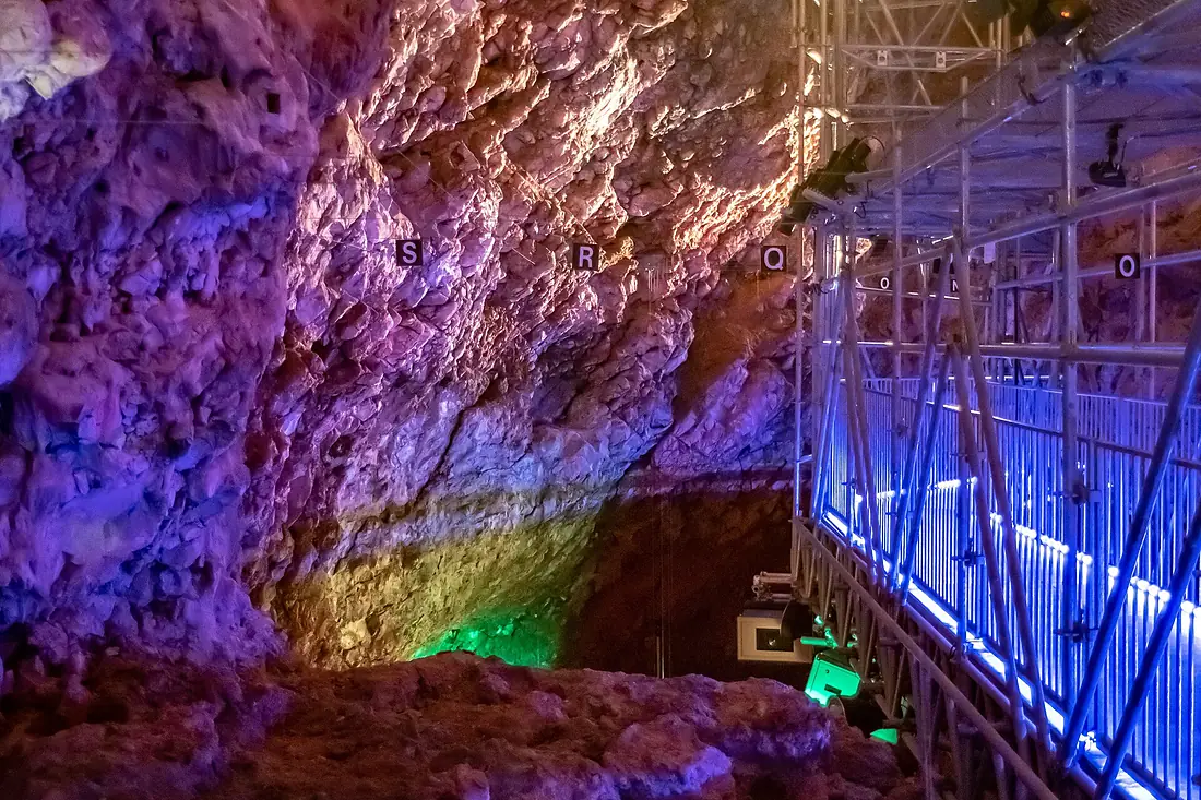 Inside the grotte du lazaret