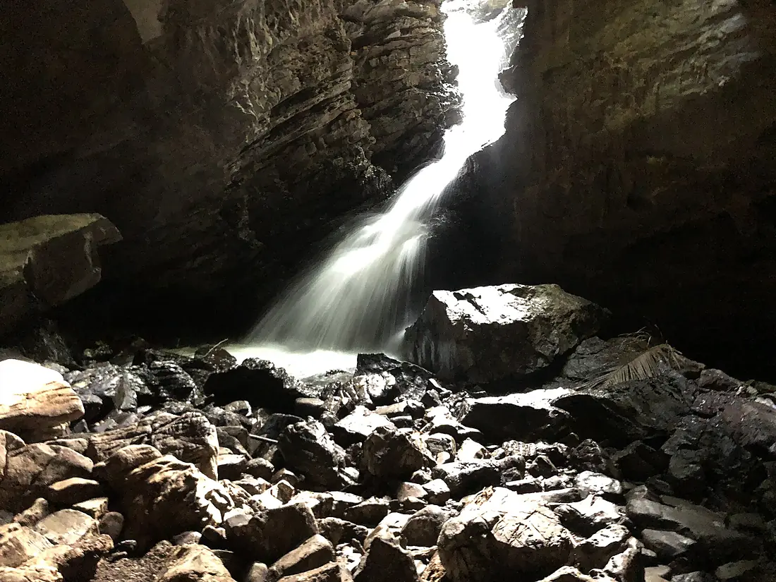 Gruta Luminosa