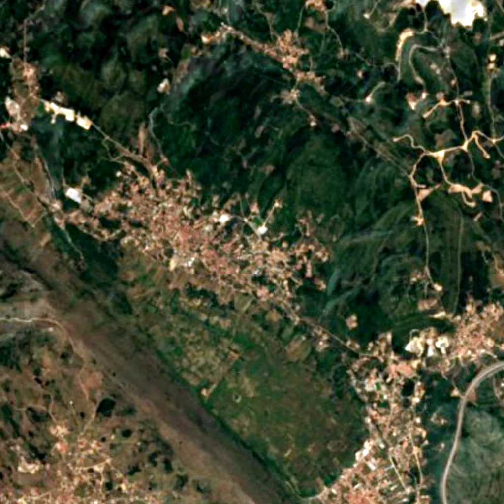 Der Boden über Grutas de Mira de Aire (Sentinel-2)