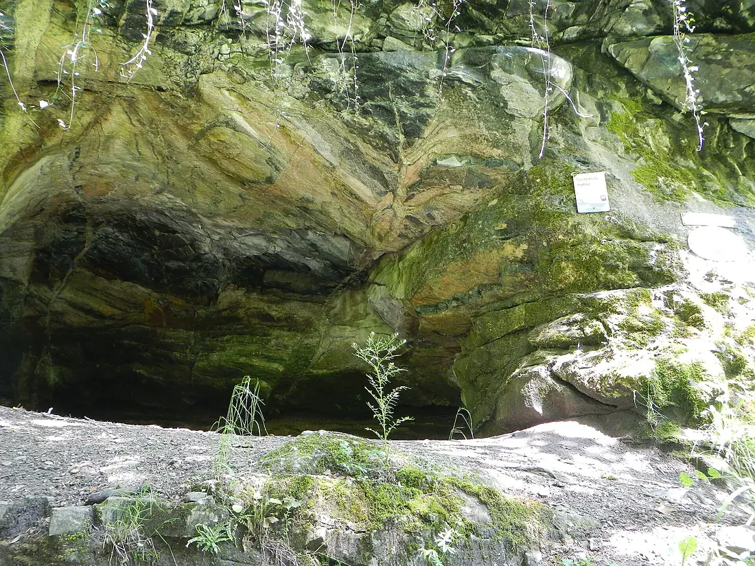 Gudenushöhle Noe 01