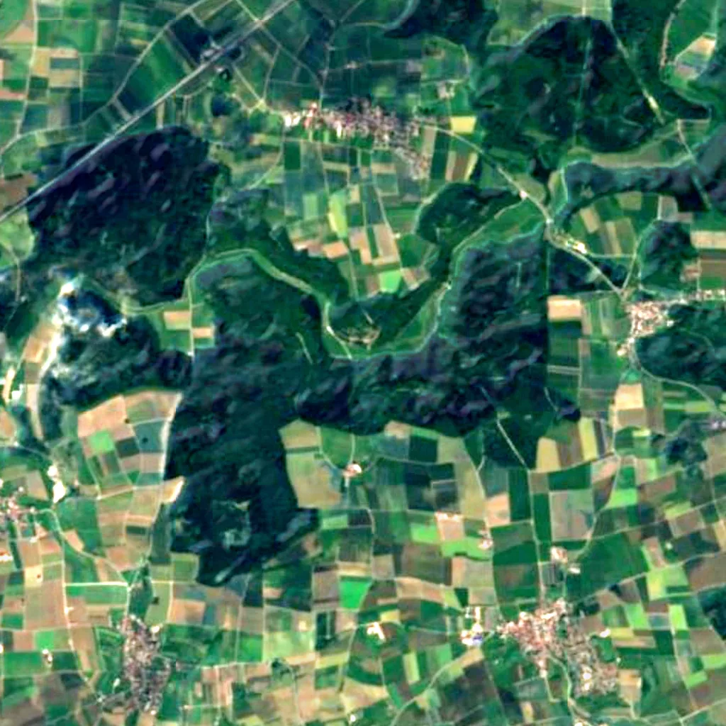 Il terreno sopra Hohlenstein-Stadel (Sentinel-2)