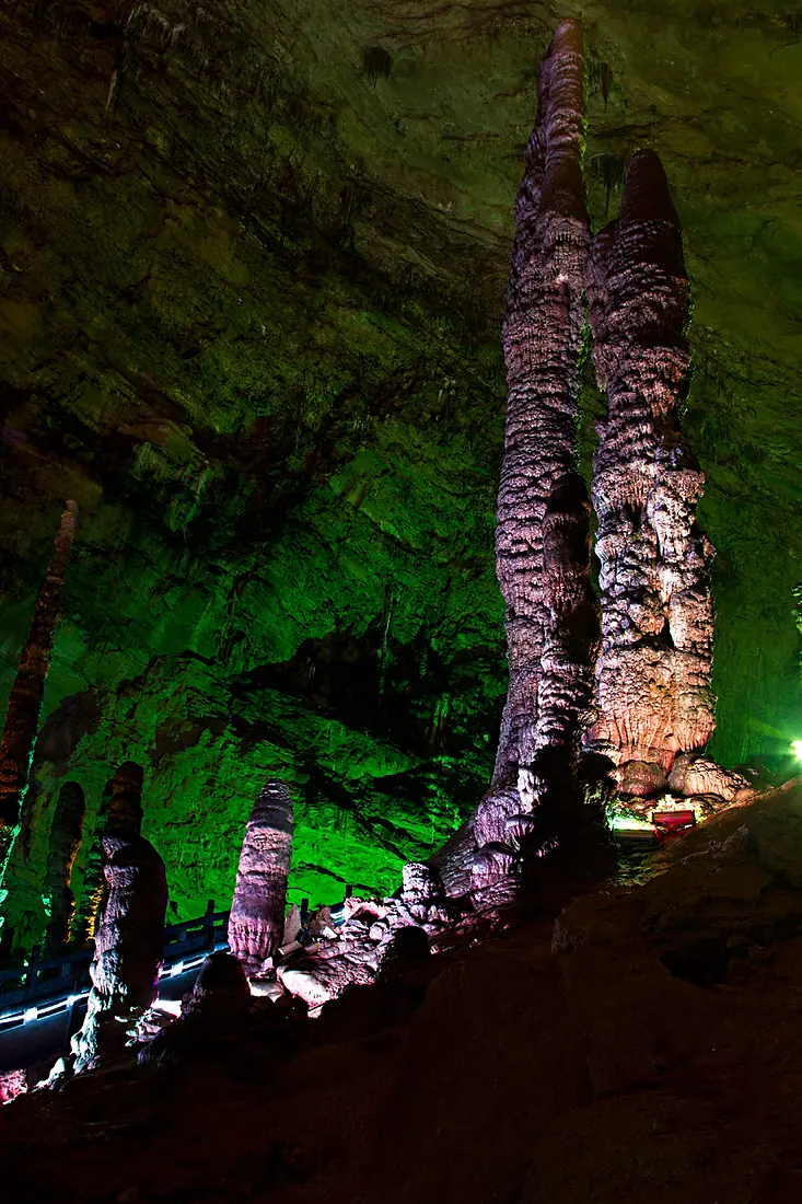 20120410 YD cave 0001 02