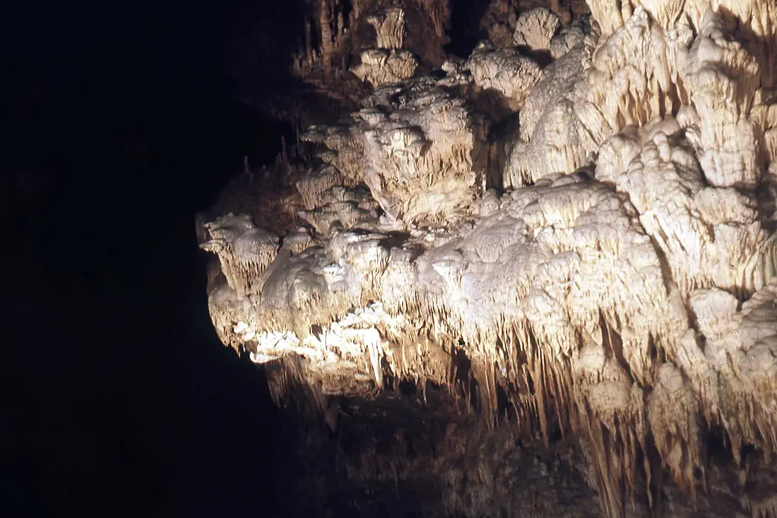 Jeita Grotto ITH043