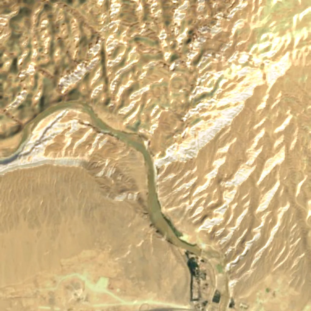 Le sol au-dessus de Grottes de Kumtura (Sentinel-2)