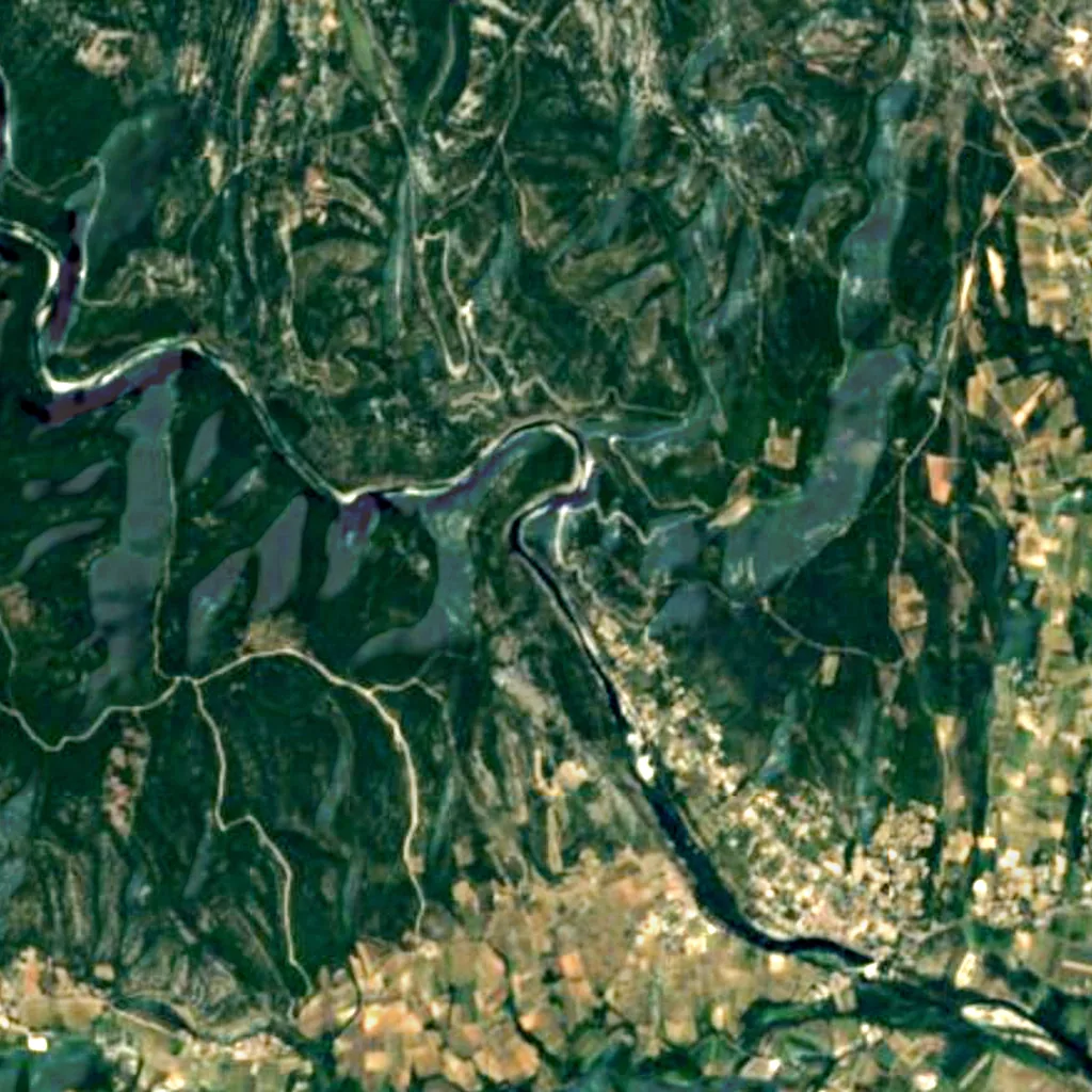 El suelo sobre Le Figuier Cave (Sentinel-2)