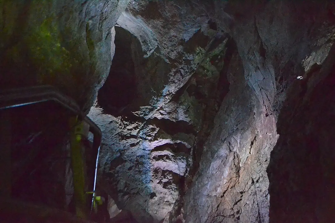 Ledenika cave 002