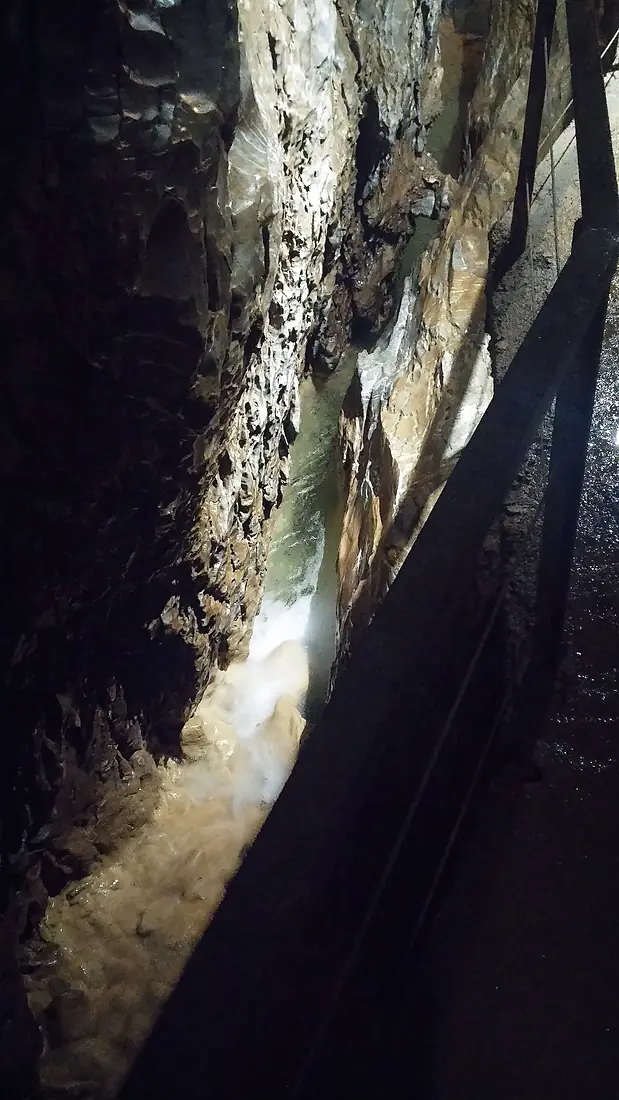 Lurgrotte Schlucht 1