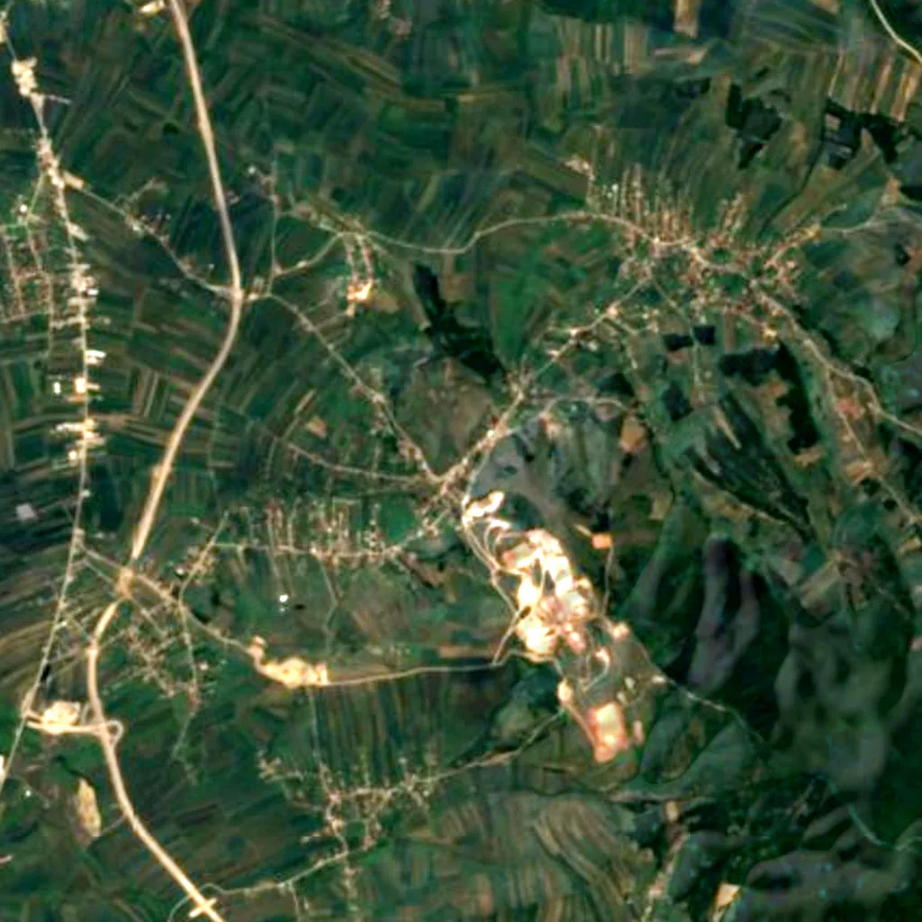 Der Boden über Tropfsteinhöhle Gadime (Sentinel-2)