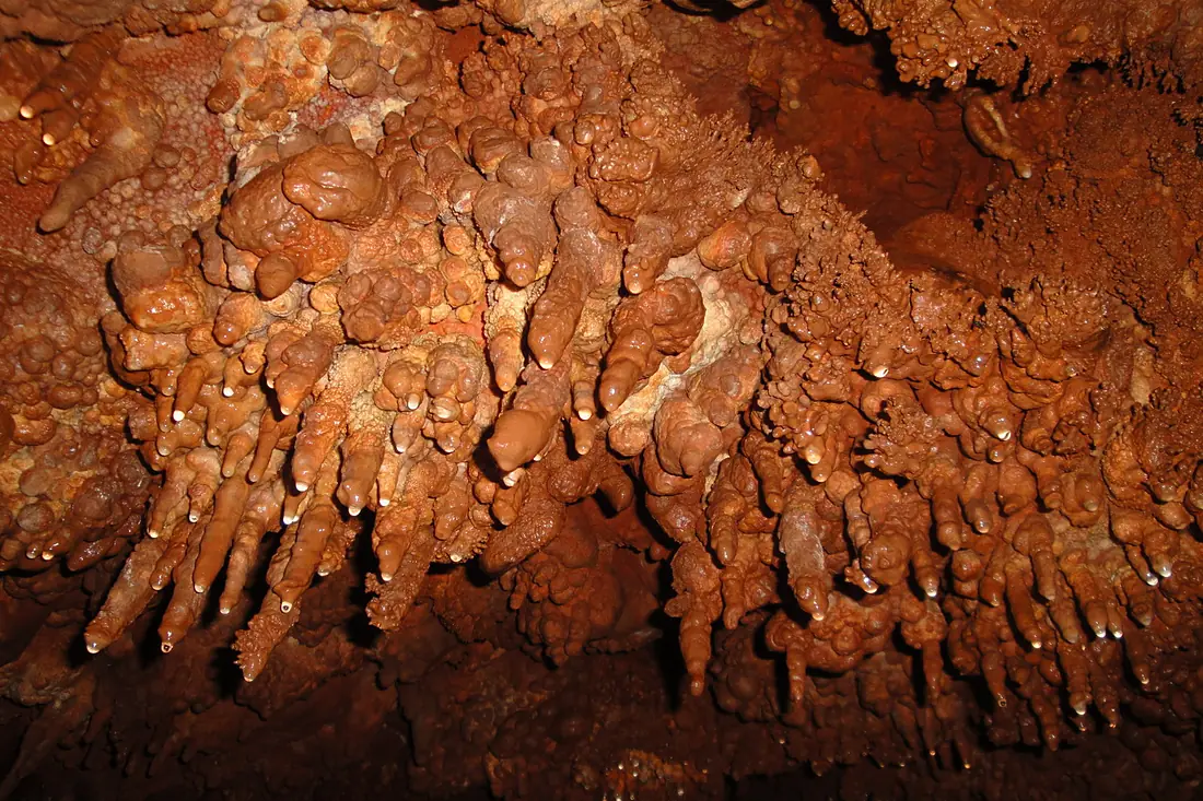 Karmir (Red) cave - panoramio (1)