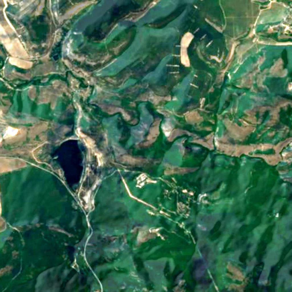 Il terreno sopra Murzak-Koba Cave (Sentinel-2)