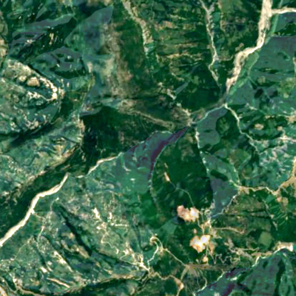 Der Boden über Pëllumbas-Höhle (Sentinel-2)
