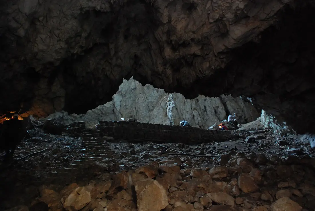 Selo Petnica - opština Valjevo - zapadna Srbija - Petnička pećina - Dvorana sa vigledima - Detalj 10