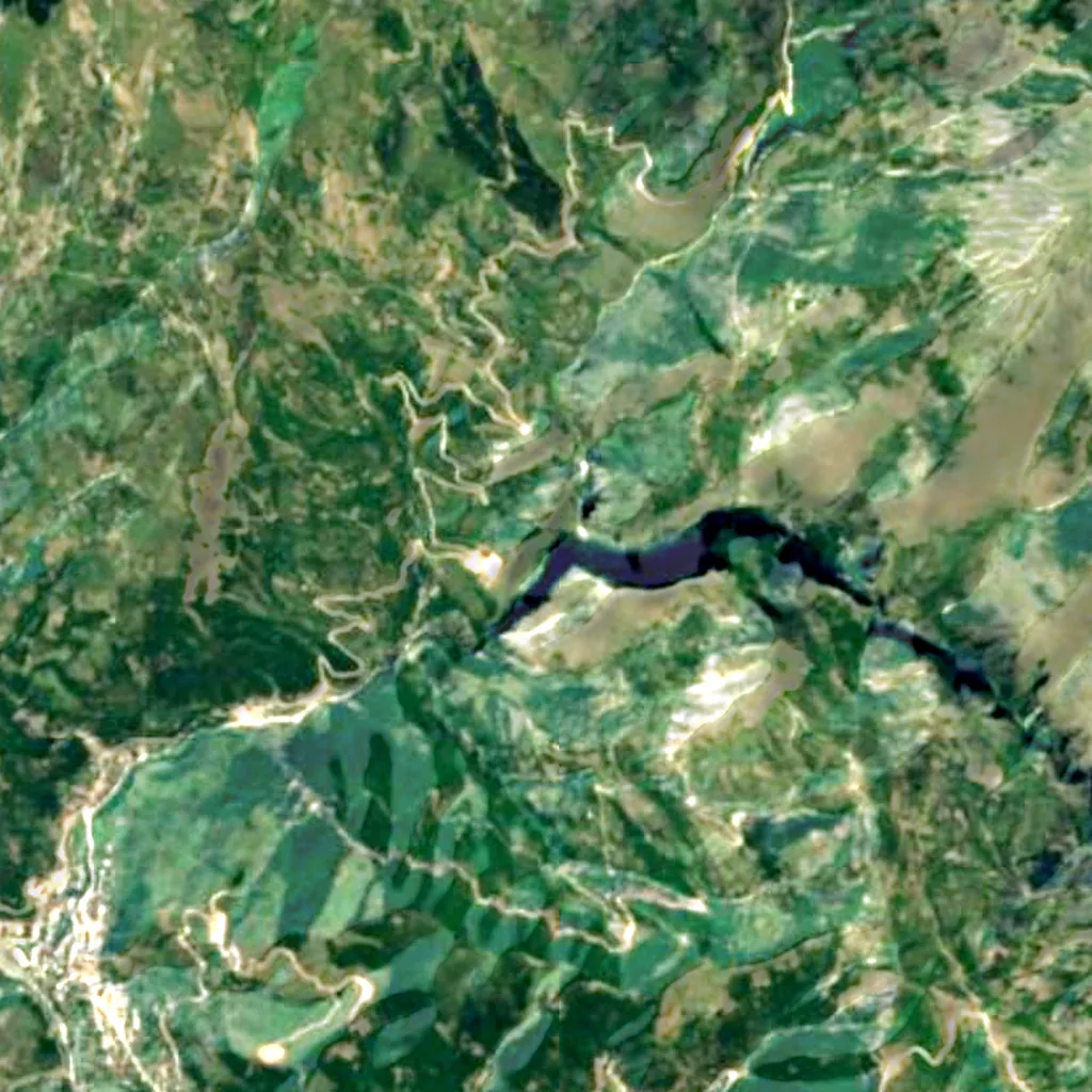 Der Boden über Pirogoshi Höhle (Sentinel-2)