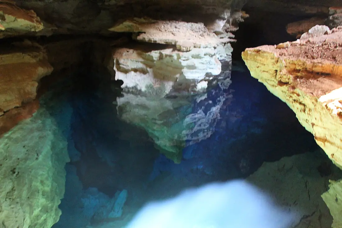 Foto do Poço Encantado, na Chapada Diamantina