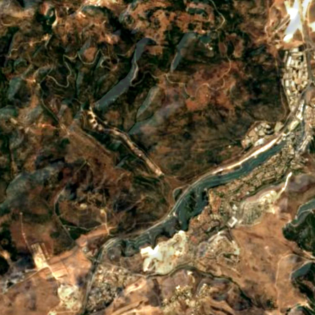 Der Boden über Rakefet-Höhle (Sentinel-2)