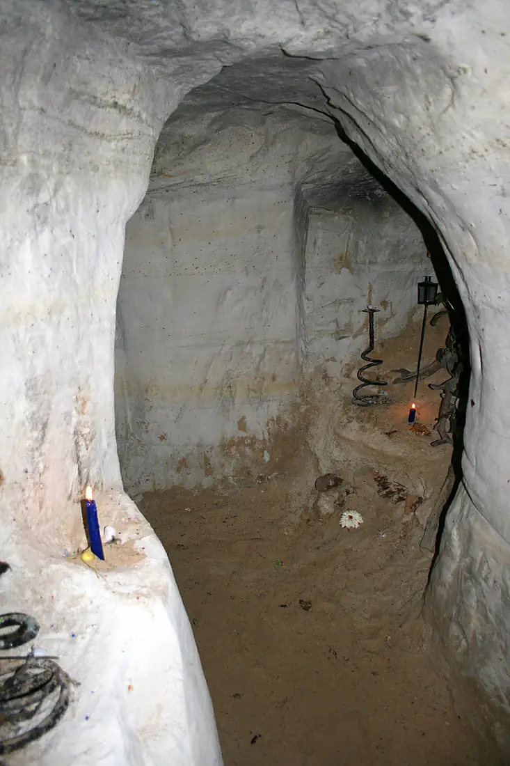 Riezupe Sand Caves - panoramio