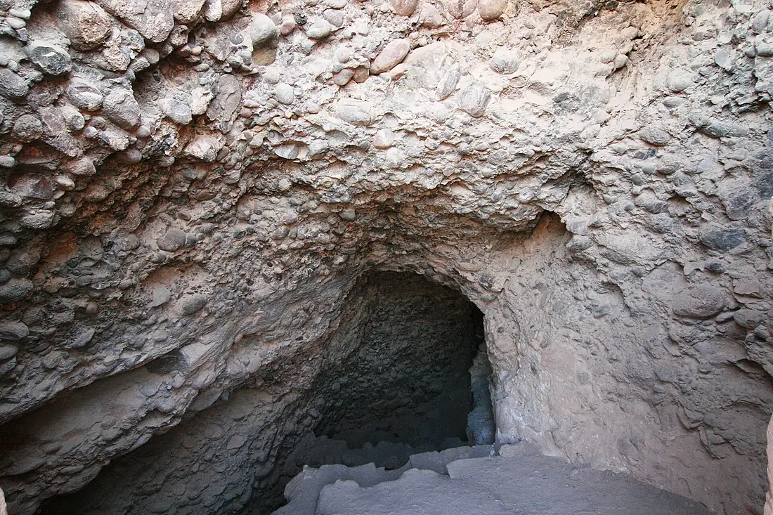 Lot cave
