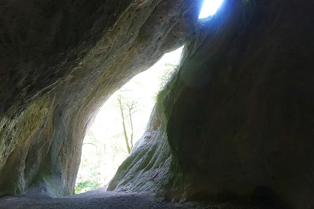 Šarkania diera GS (2) 02