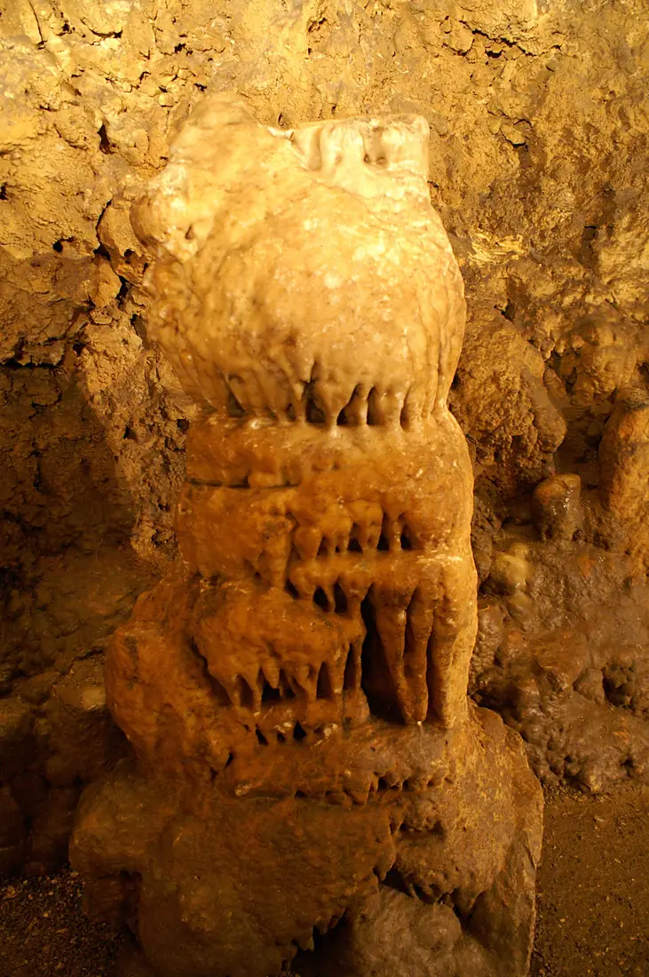 Schertelshöhle Tropfstein 3