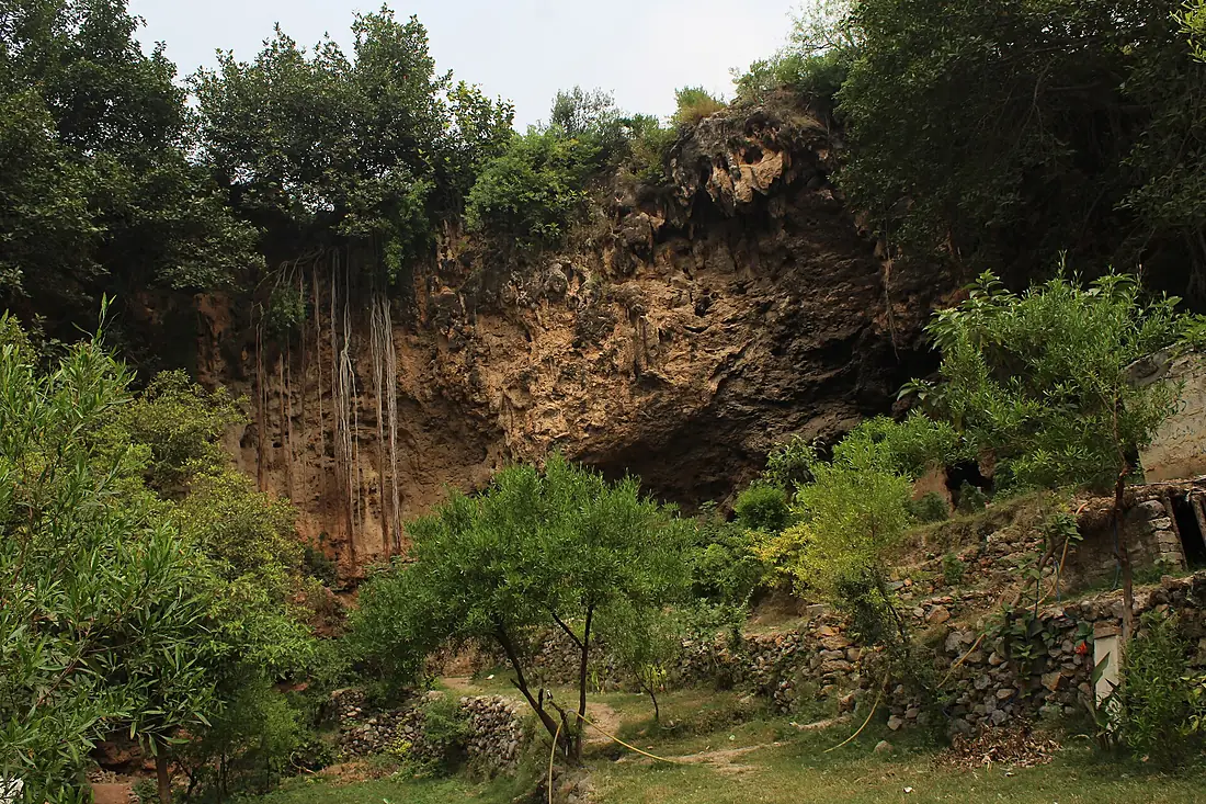 Shah Allah Ditta caves 5