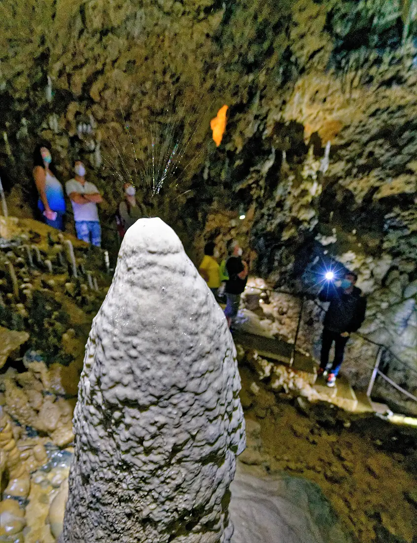 1833 wurde die Sophienhöhle entdeckt. 17