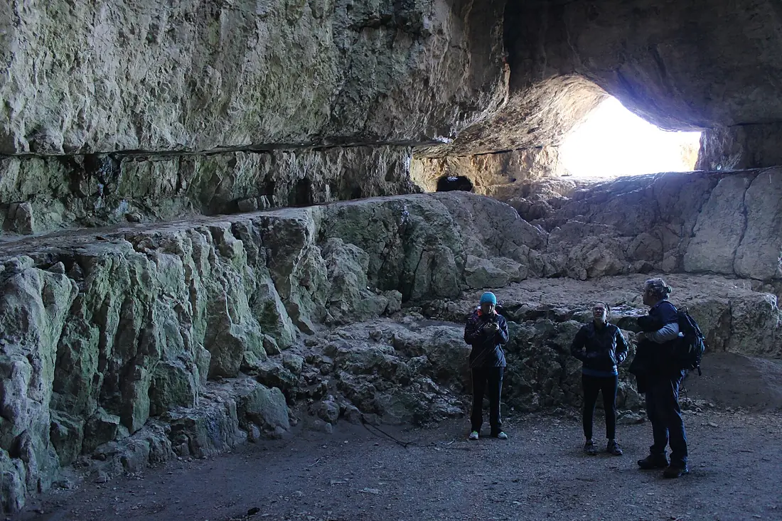 Hungary - Tatabanya Szelim Cave (01)