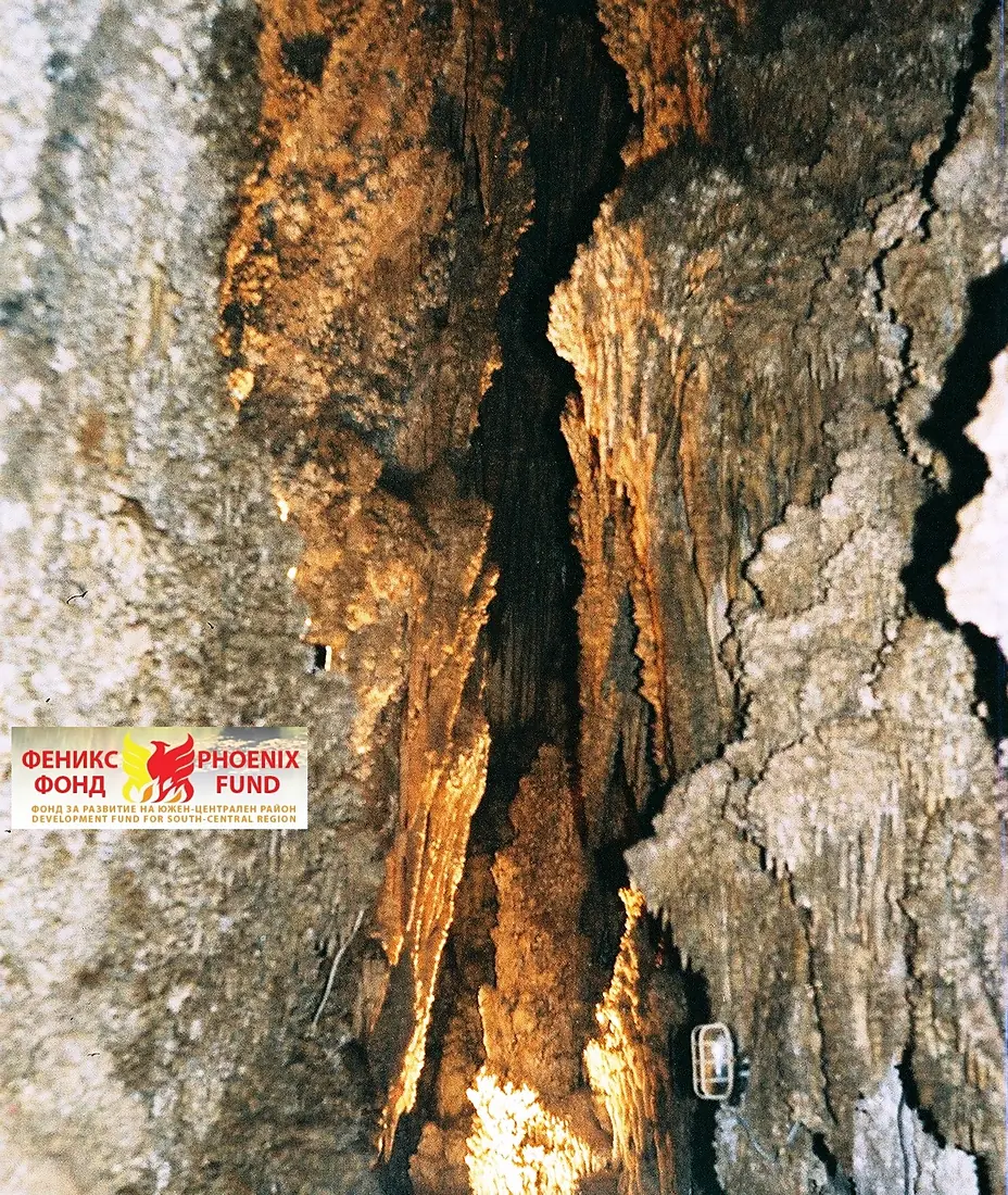Uhlovitsa cave F4010