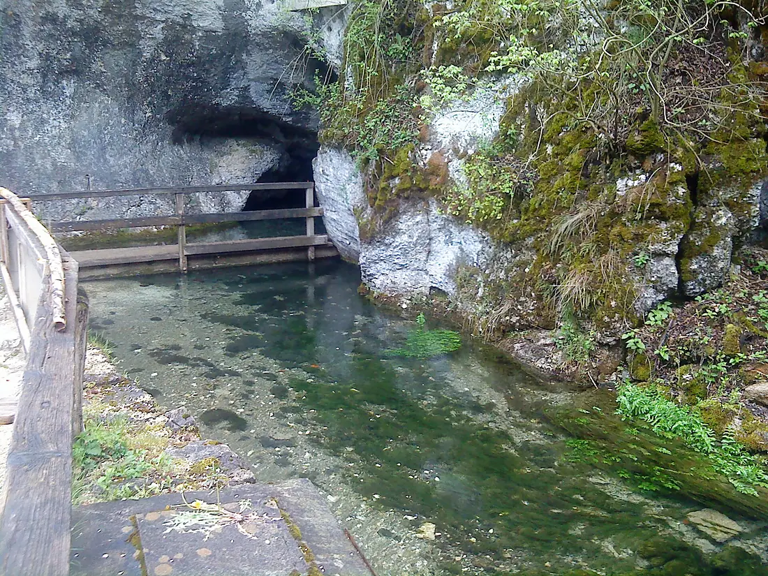 Wimsener Höhle (Achquelle)
